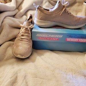 Sketchers skech-knit slip on shoes